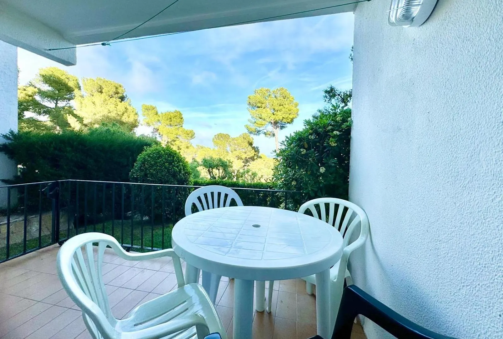 Apartment, Short Walk To The Beach Calella de Palafrugell Apartman