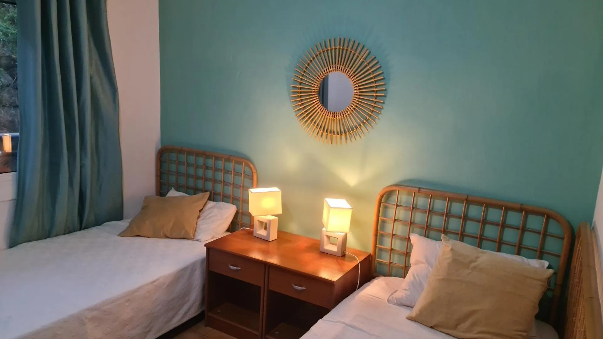 Apartment, Short Walk To The Beach Calella de Palafrugell Apartman
